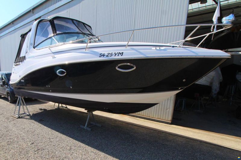 Rinker 280 Express Cruiser