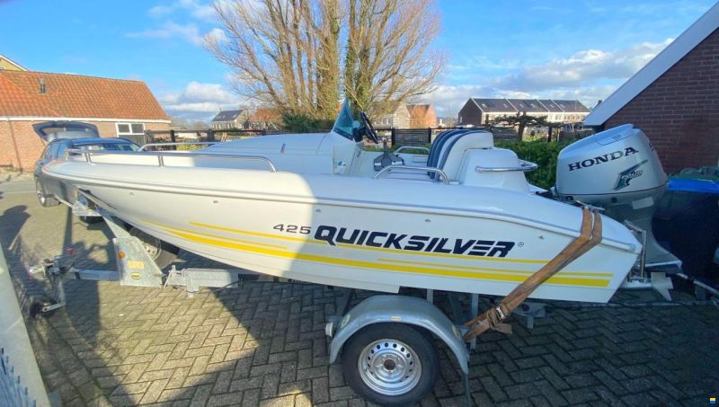 Quicksilver 425 Open