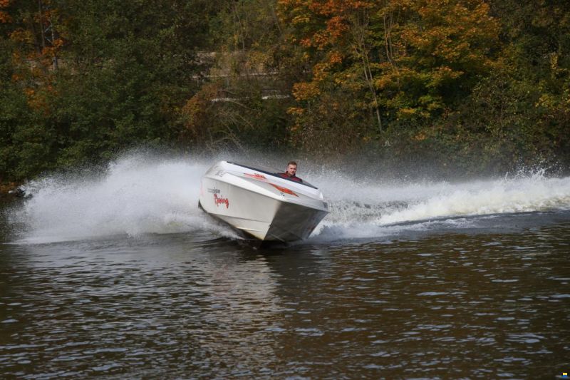 Scarab 23 SCS