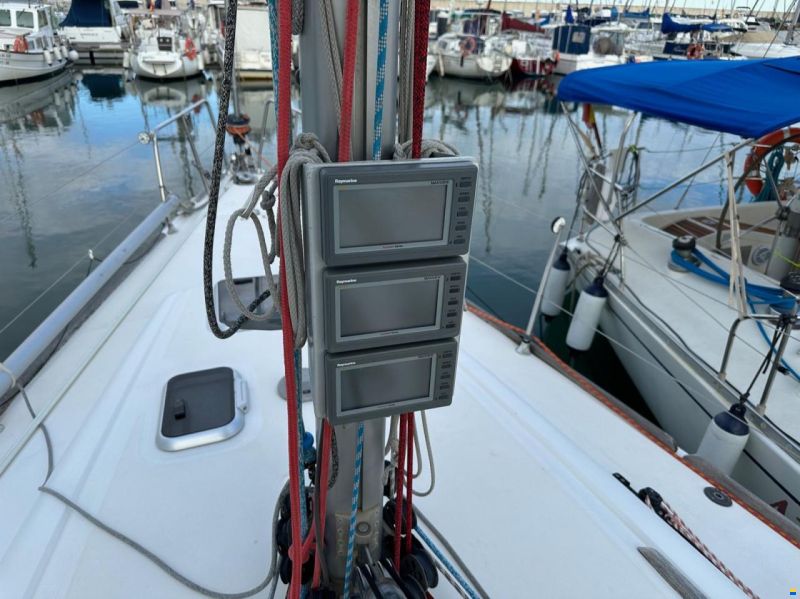 Dufour 40