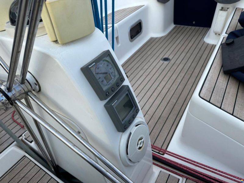 Dufour 40