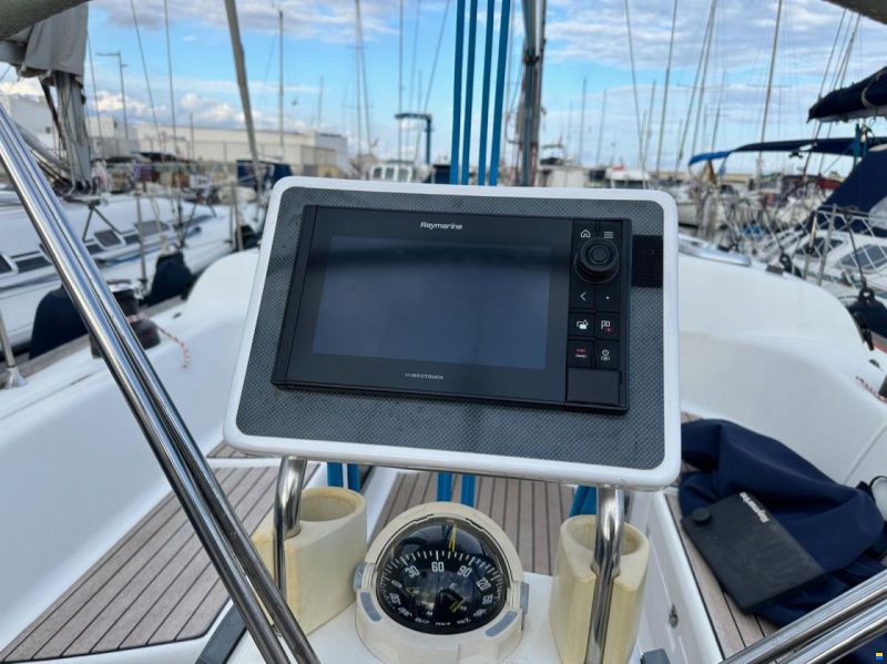 Dufour 40