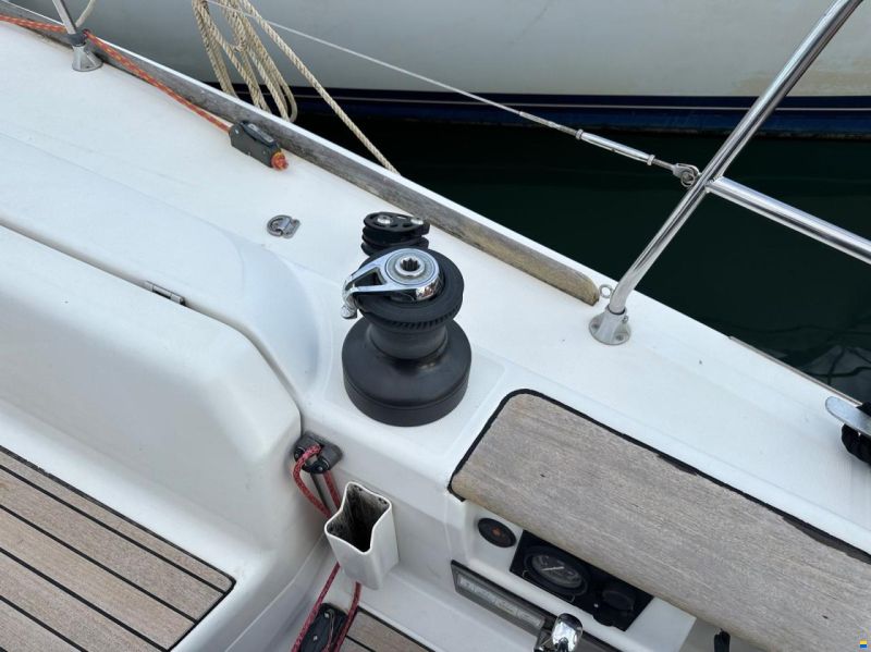 Dufour 40