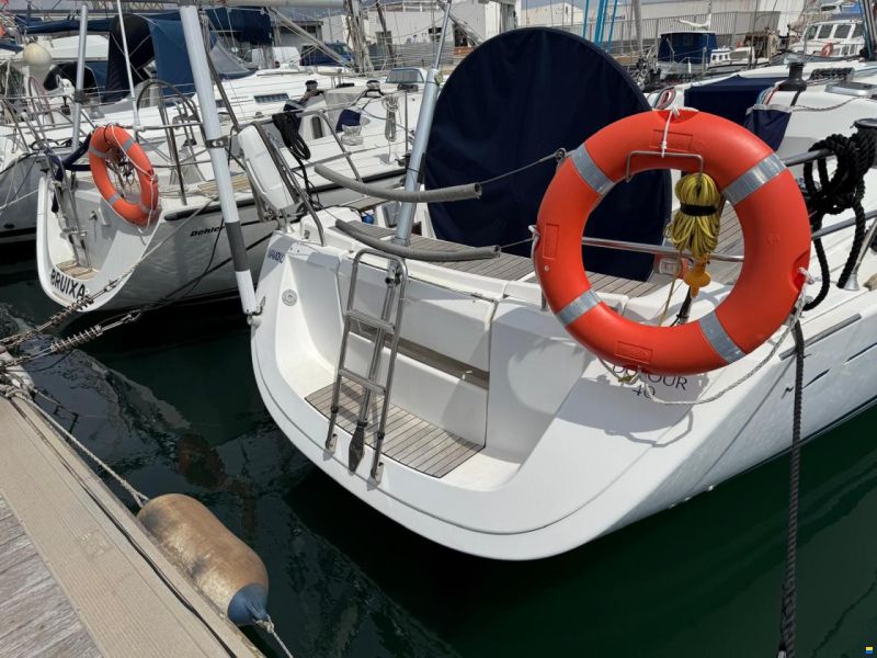 Dufour 40