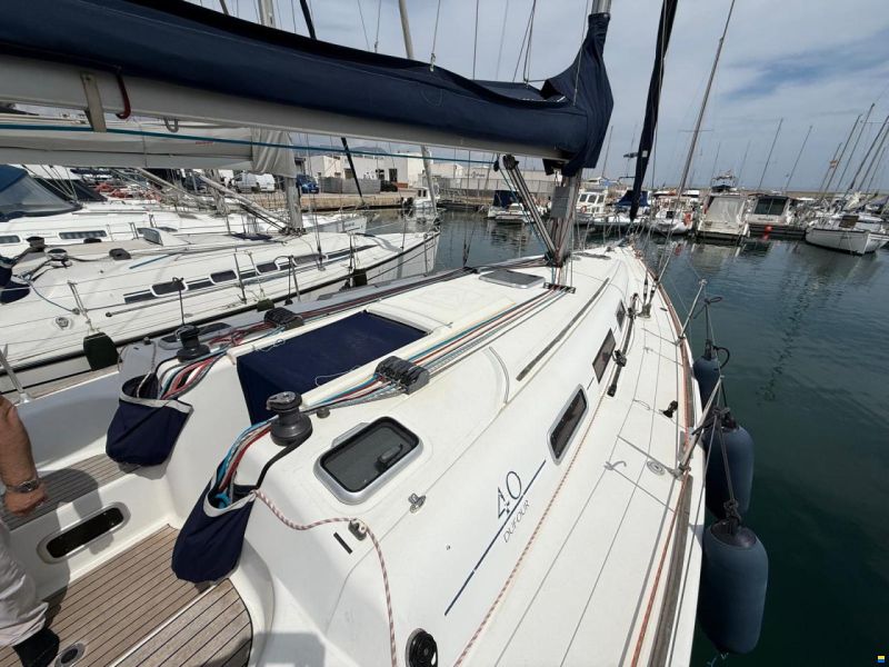 Dufour 40