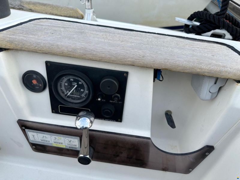 Dufour 40