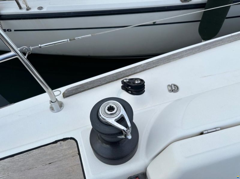 Dufour 40