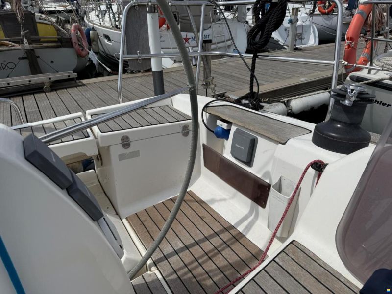 Dufour 40
