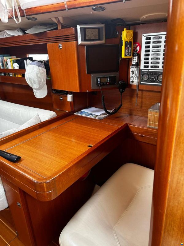 Dufour 40