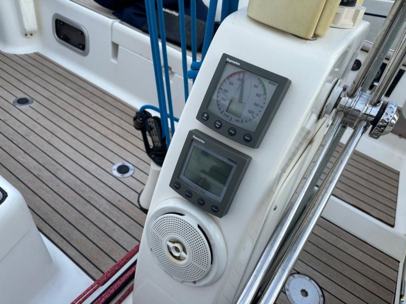 Dufour 40