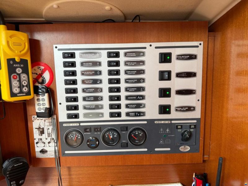 Dufour 40