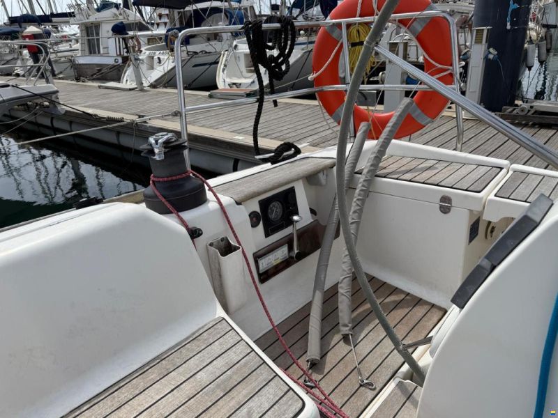 Dufour 40
