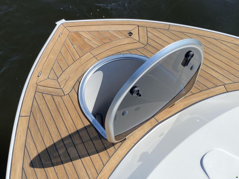 Oud Huijzer 700 Cabine