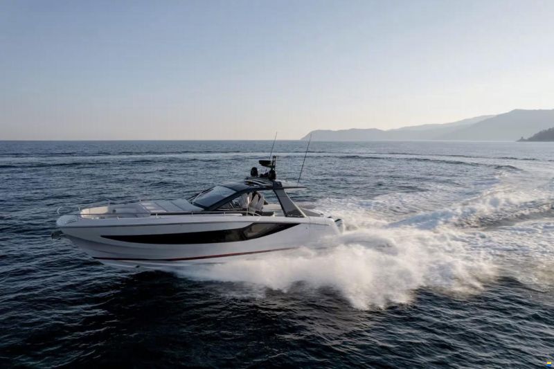 Azimut Verve 42