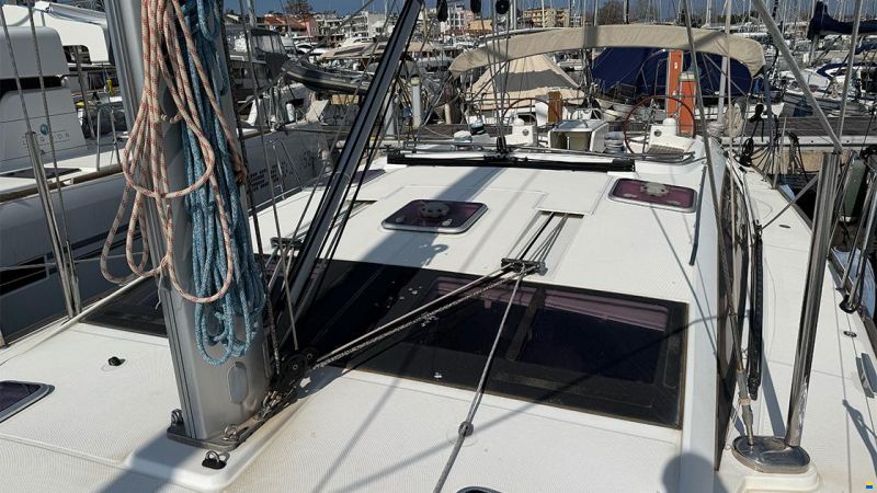 Jeanneau 53