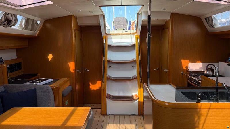Jeanneau 53