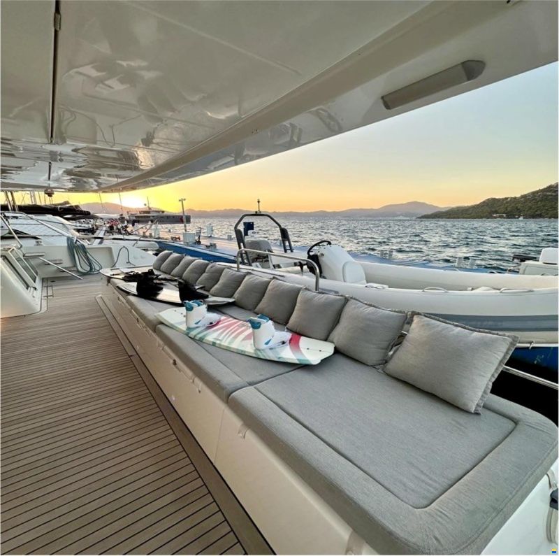 Lagoon 620
