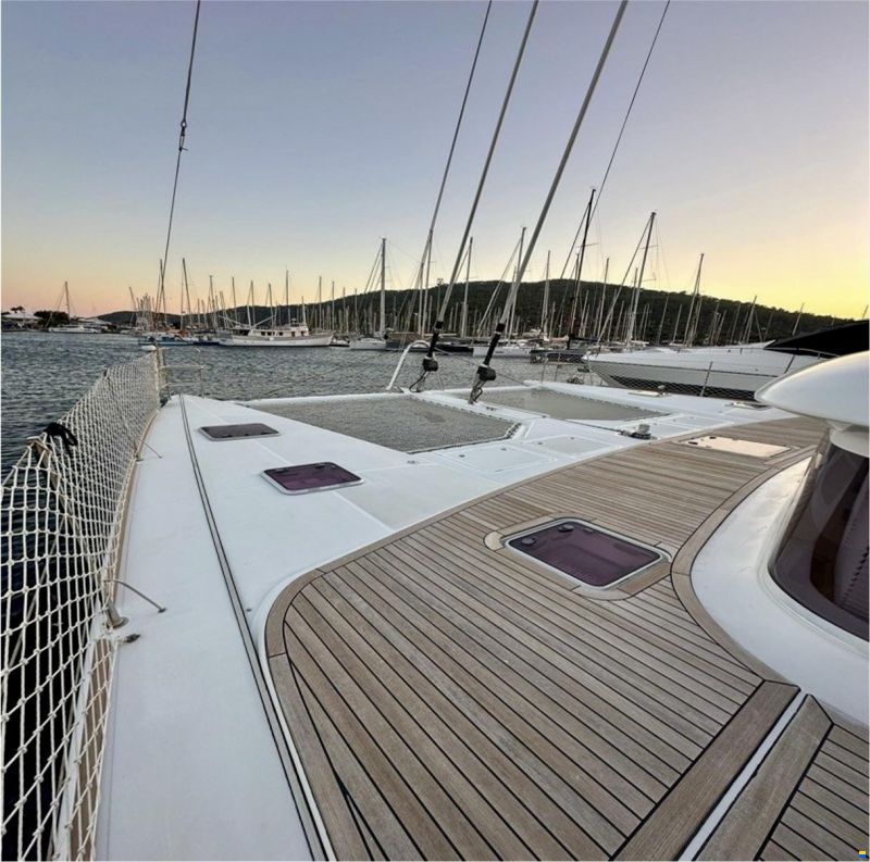 Lagoon 620