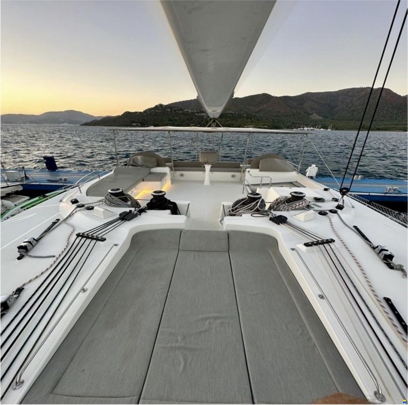 Lagoon 620