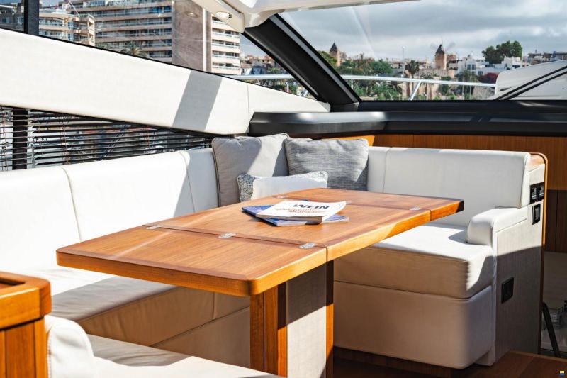 Sunseeker Predator 57