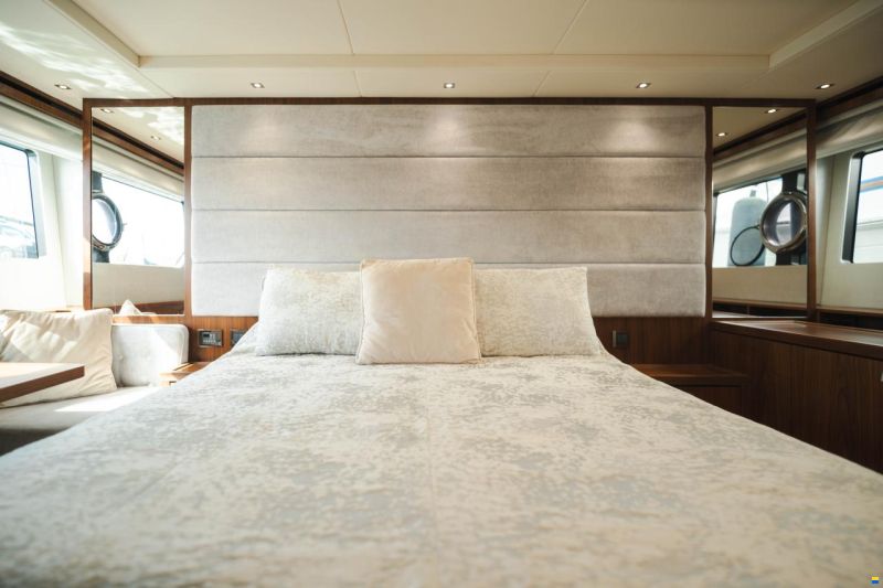 Sunseeker Predator 57
