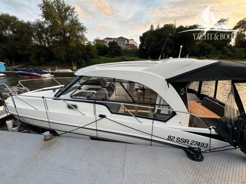 Beneteau Antares 9