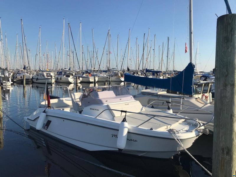 Beneteau Flyer 6 Sundeck
