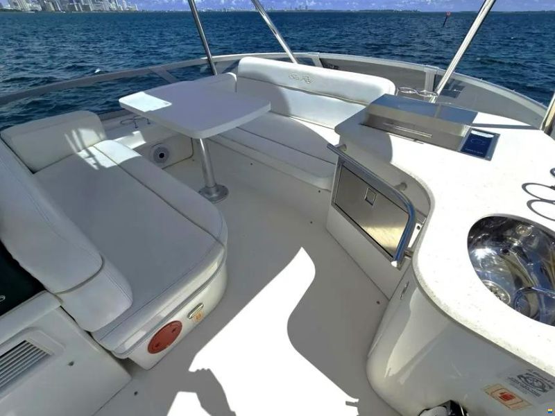 Sea Ray 505 Sedan Bridge