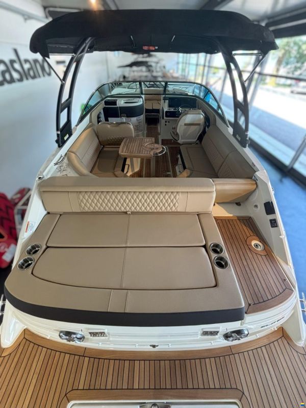 Sea Ray 250 SLX