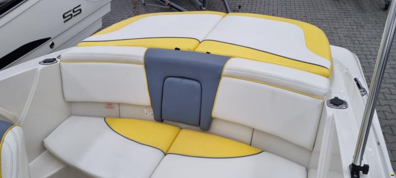 Sea Ray Sport Boat 195 Sport