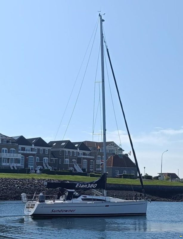 Elan 380