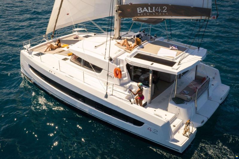 Bali Catamarans 4.2