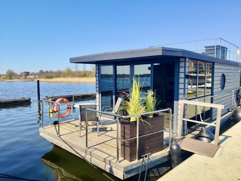 46m² Hausboot mit Biosauna