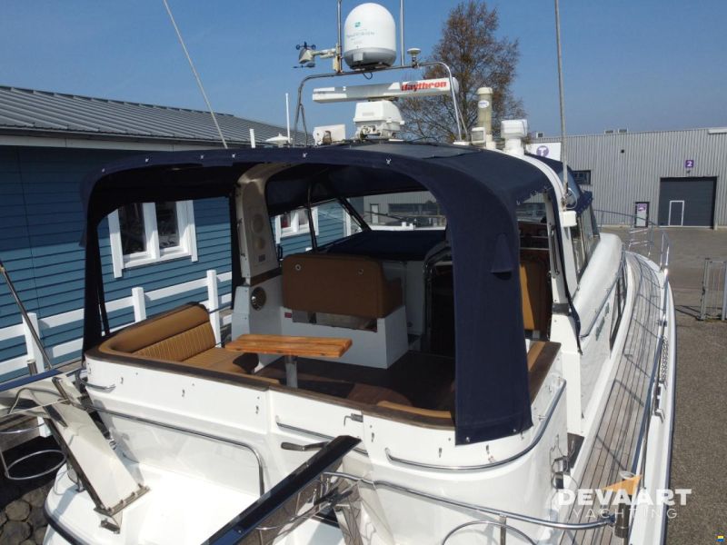 Broom 44