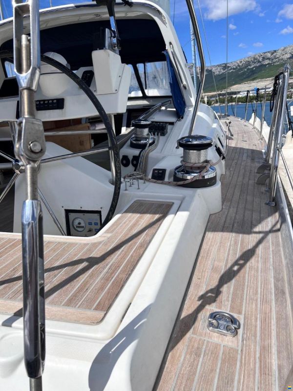 Beneteau Oceanis 60