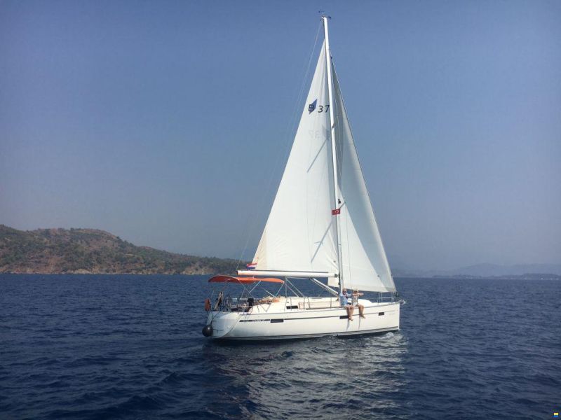 Bavaria 37 Cruiser