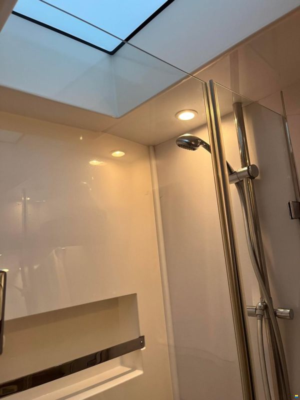 Sealine F450