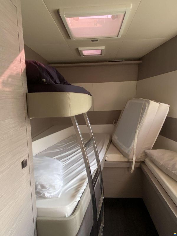 Fountaine Pajot MY5