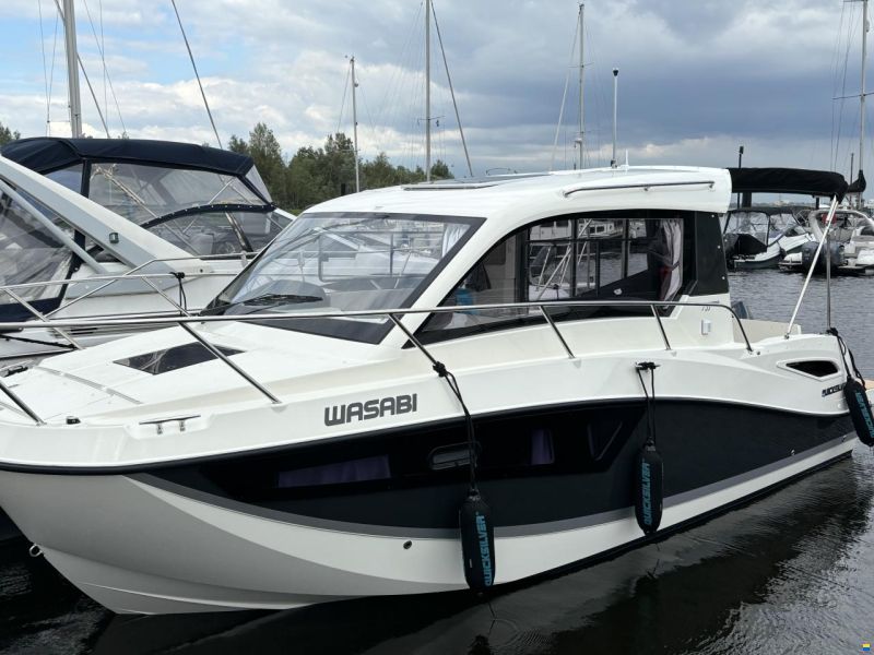 Quicksilver 755 Weekend