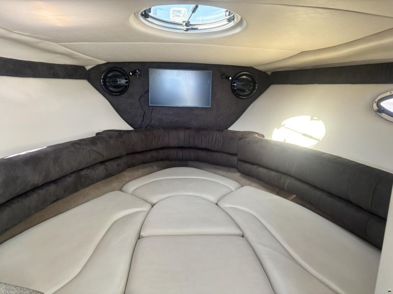 Crownline 270 CR