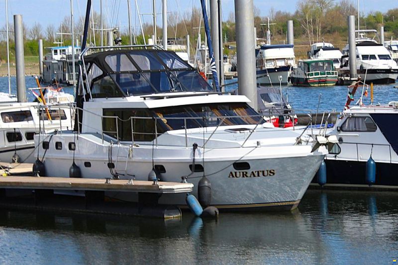 Vri-Jon Contessa 37