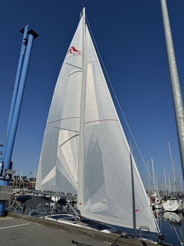 Hanse 418