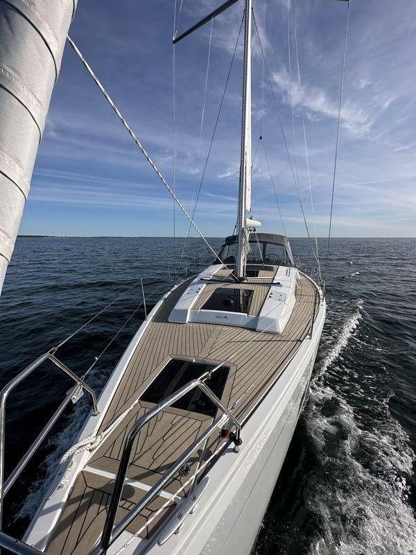 Hanse 418