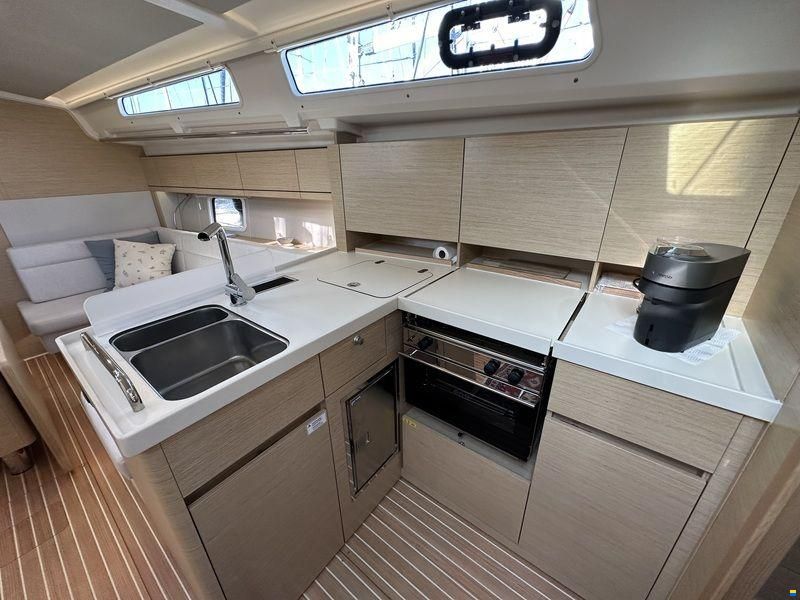 Hanse 418