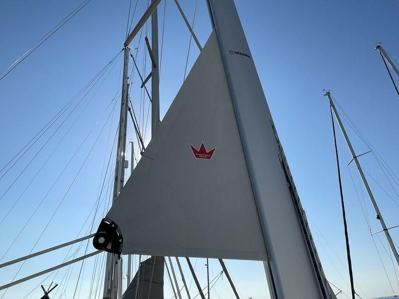 Hanse 418