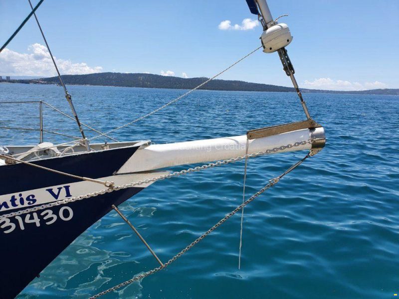 KETCH PILOTHOUSE 49
