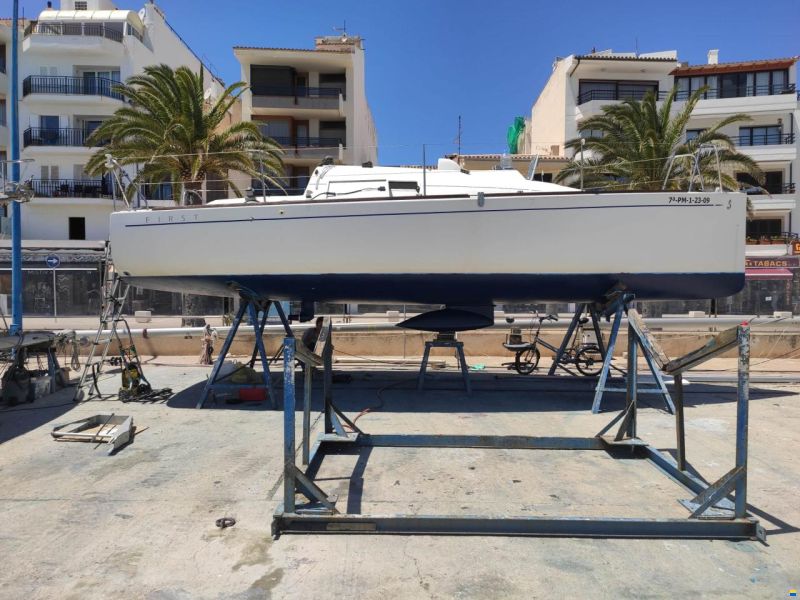 Beneteau First 27.7