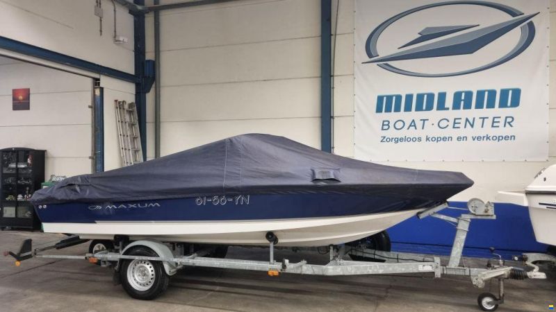 Maxum 1800 MX uit 2008 met trailer
