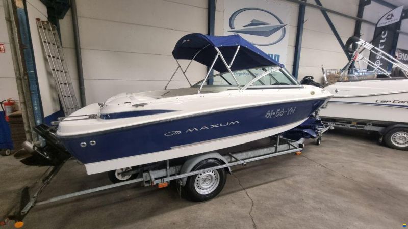 Maxum 1800 MX uit 2008 met trailer