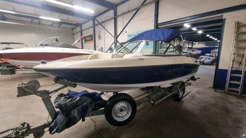 Maxum 1800 MX uit 2008 met trailer